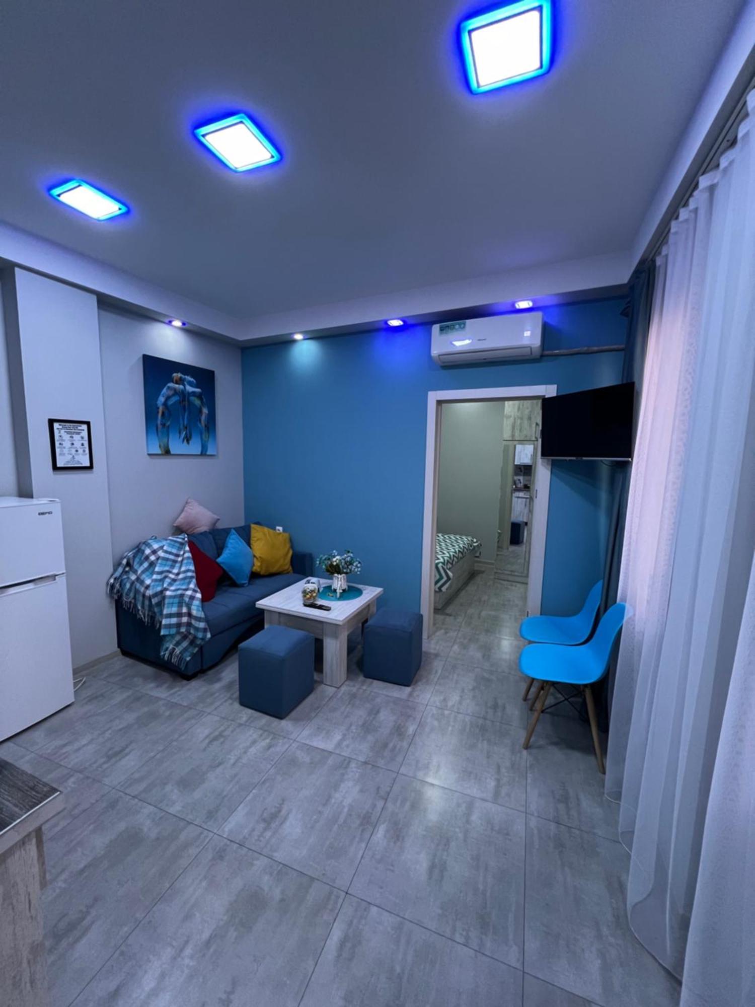 Appartamento Cool Blue Interior Self Check In Erevan Esterno foto