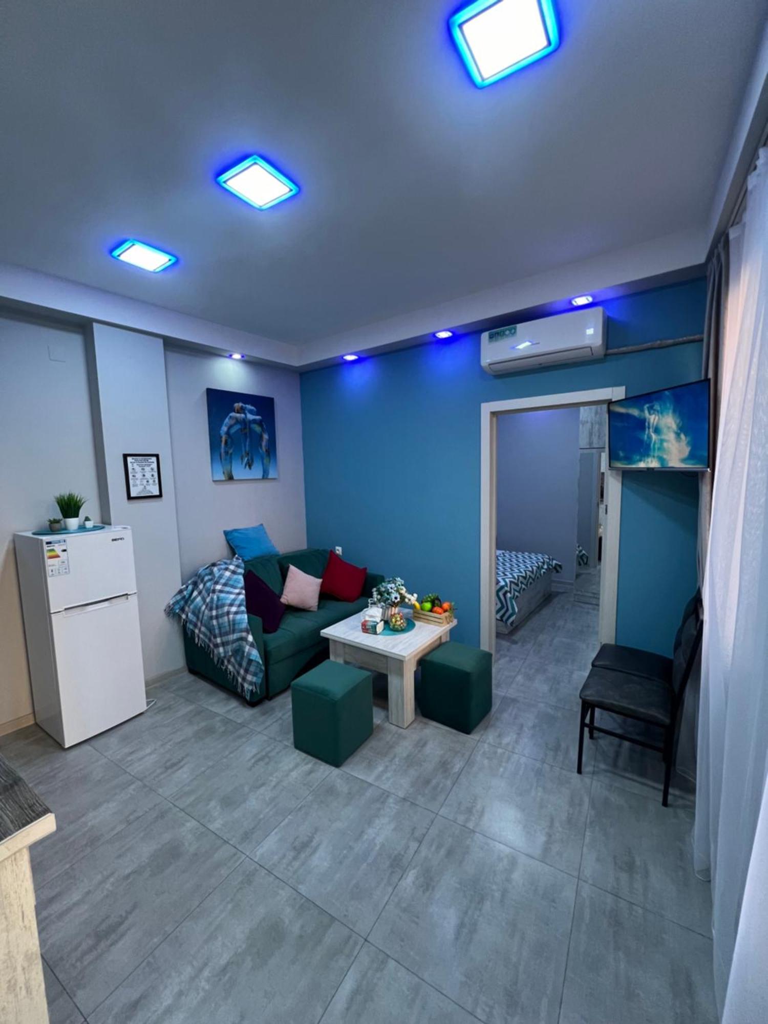 Appartamento Cool Blue Interior Self Check In Erevan Esterno foto