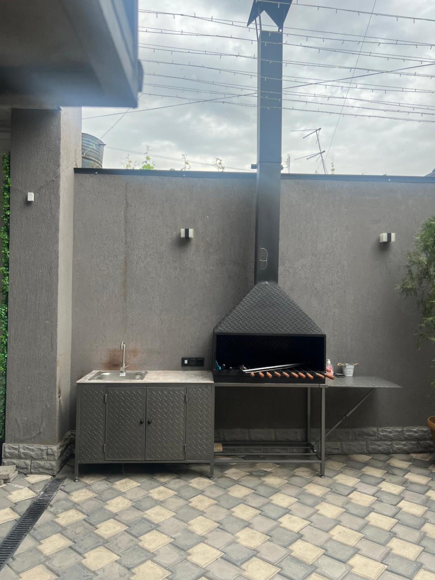 Appartamento Cool Blue Interior Self Check In Erevan Esterno foto